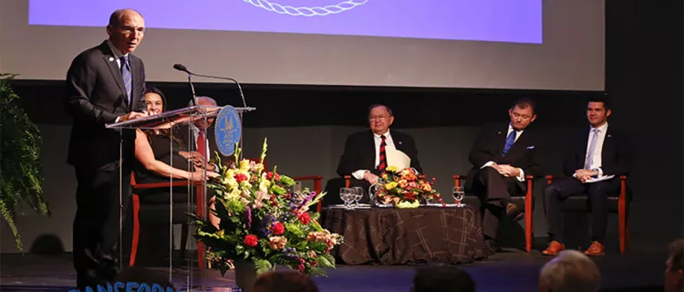 UK President Eli Capilouto speaks at a podium
