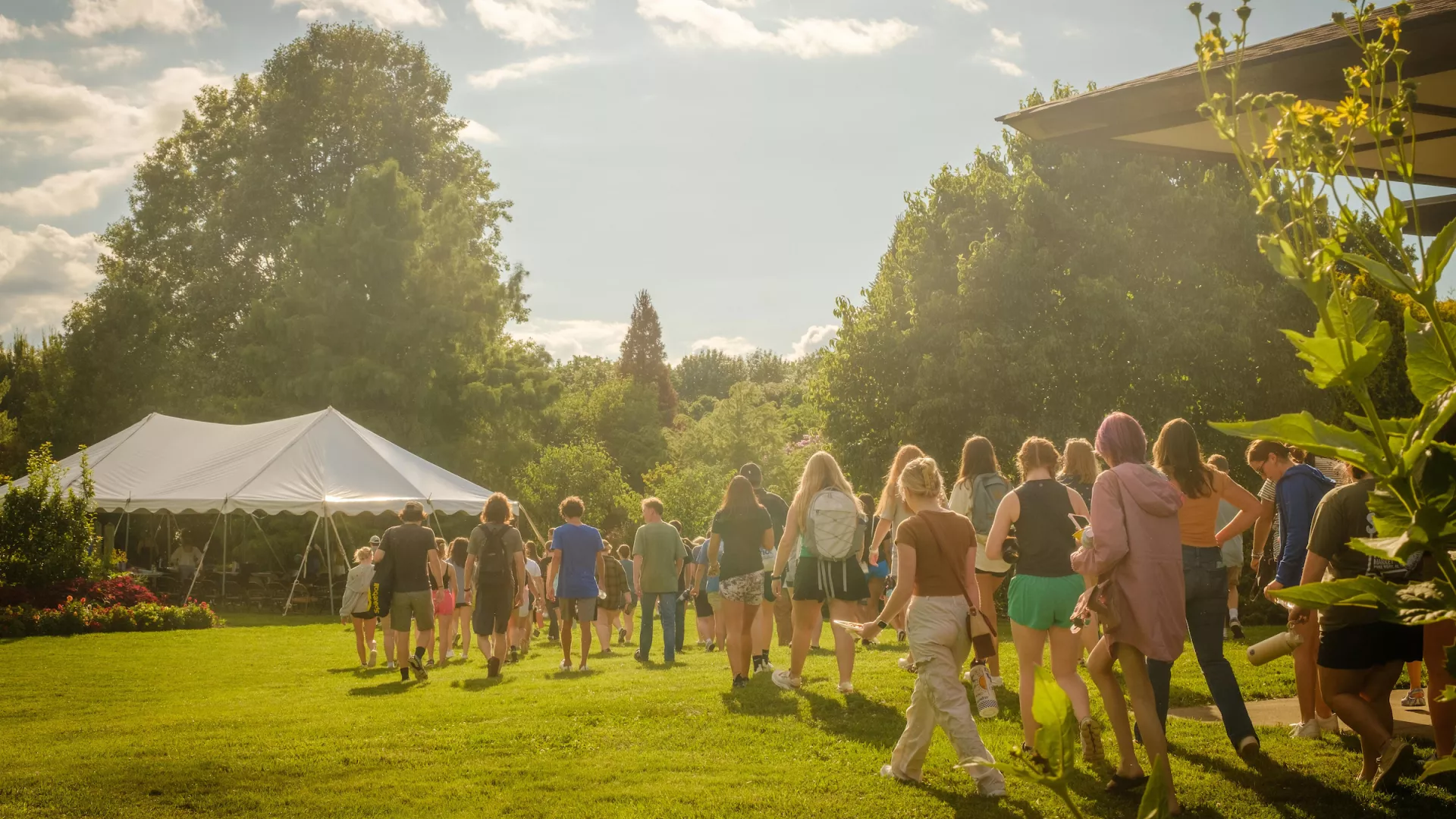 Members of the Martin-Gatton CAFE Living Learning Program gather for a welcome event at the UK Arboretum.